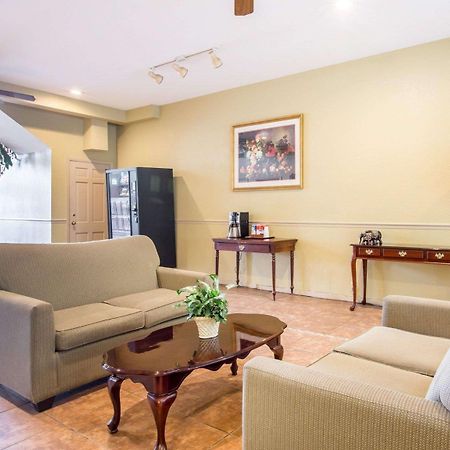 הובר Econo Lodge Birmingham מראה חיצוני תמונה
